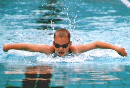 Sven Mielczarek über 100 m Delfin beim 26. Harberg-Pokalschwimmen
