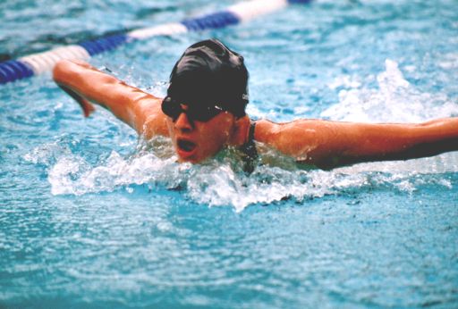 Katrin Scheer über 100 m Delfin beim 26. Harberg-Pokalschwimmen